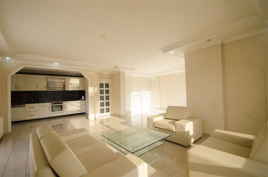 Spacious 3 + 1 apartment in the very center of Alanya - Фото 16