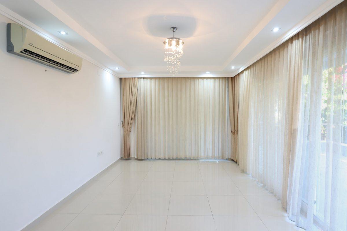 Spacious apartment with access to the garden in Kargicak area - Фото 19