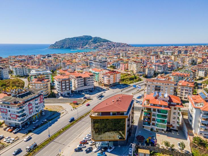 Five-room penthouse with sea view in the center of Alanya - Фото 1