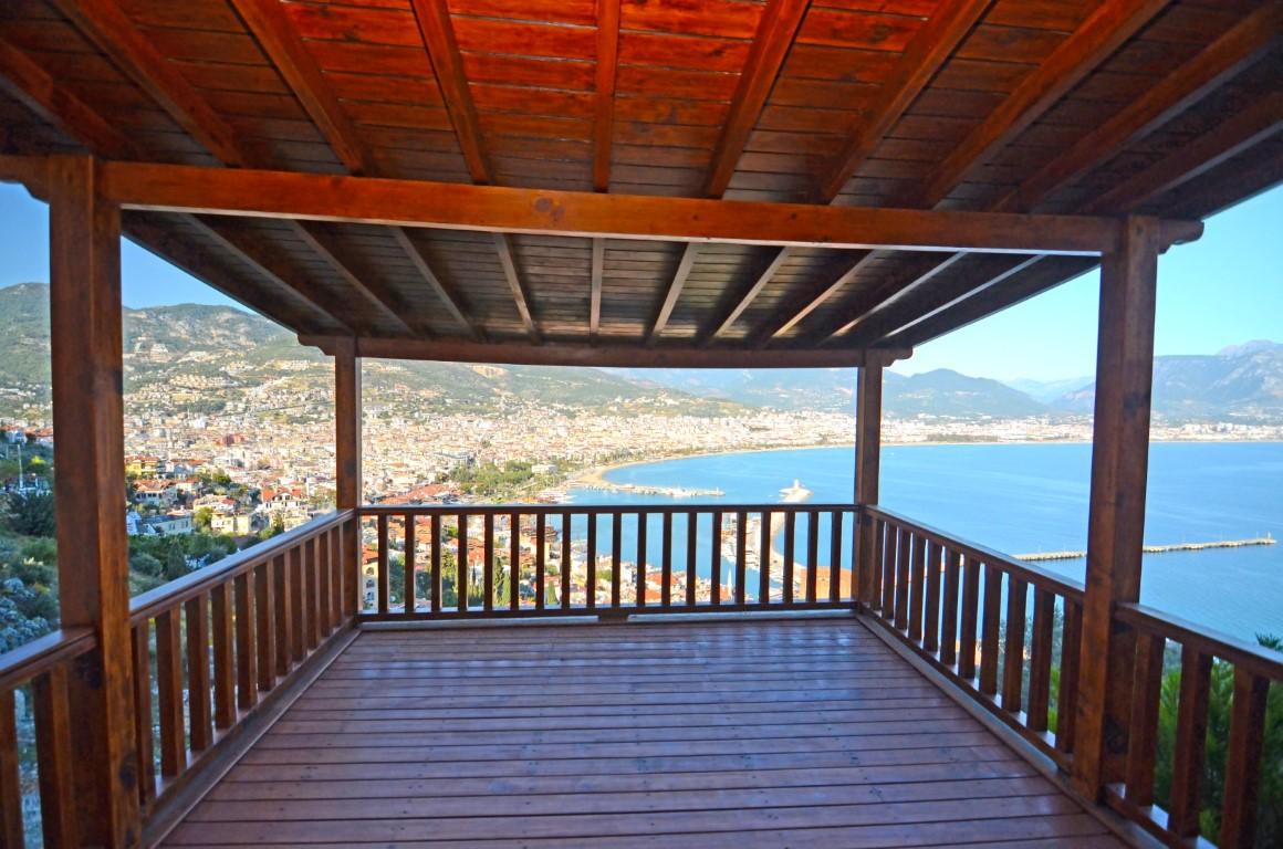 Old two-storey house next to the Alanya fortress - Фото 6