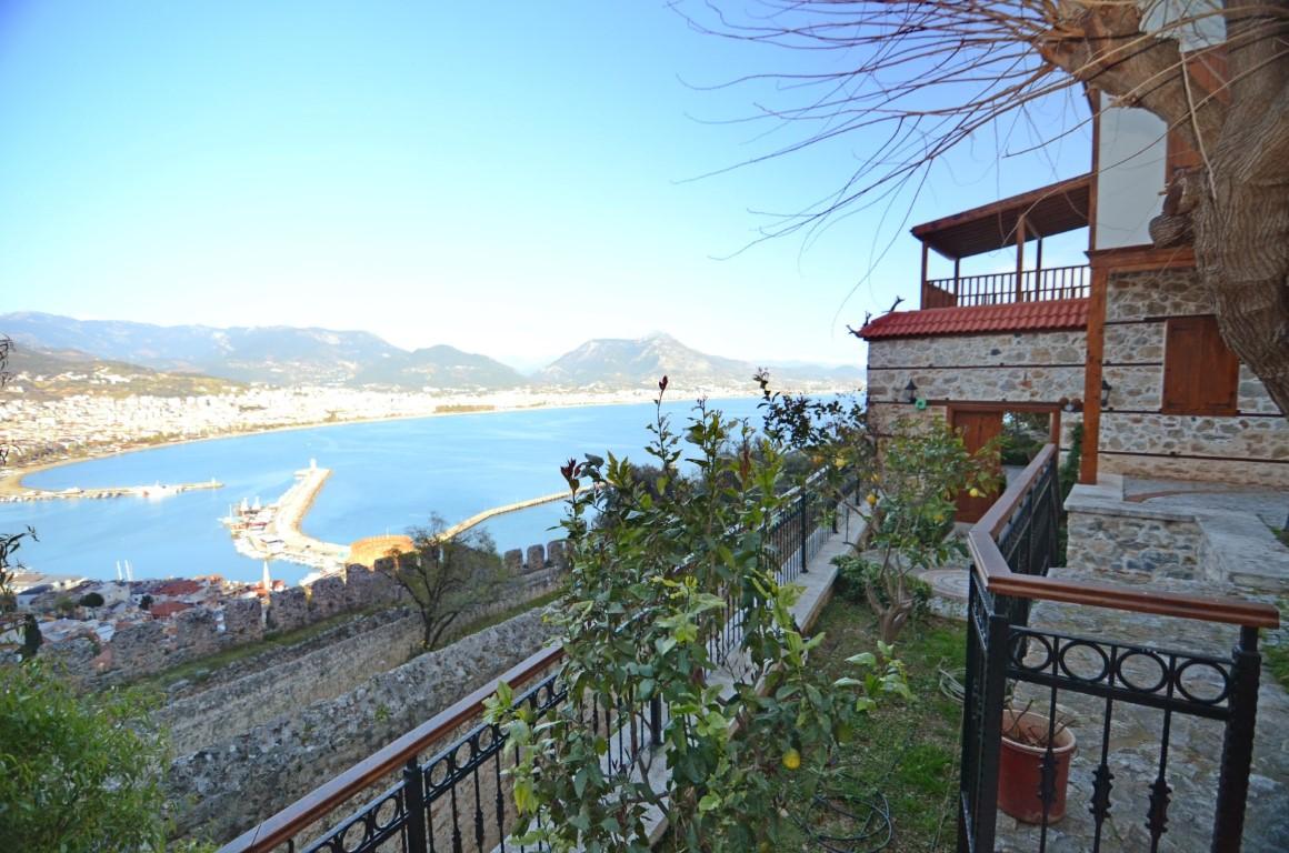 Old two-storey house next to the Alanya fortress - Фото 45