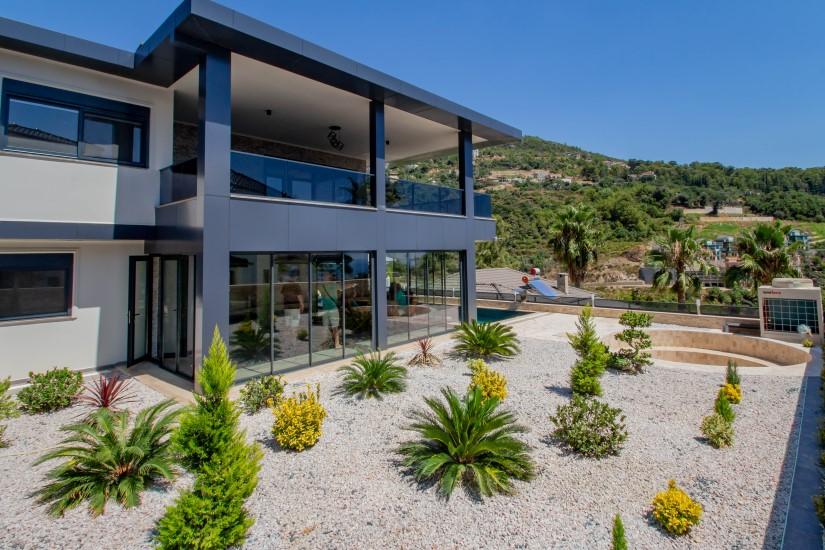 Luxury villa in a prestigious area of Alanya - Фото 2