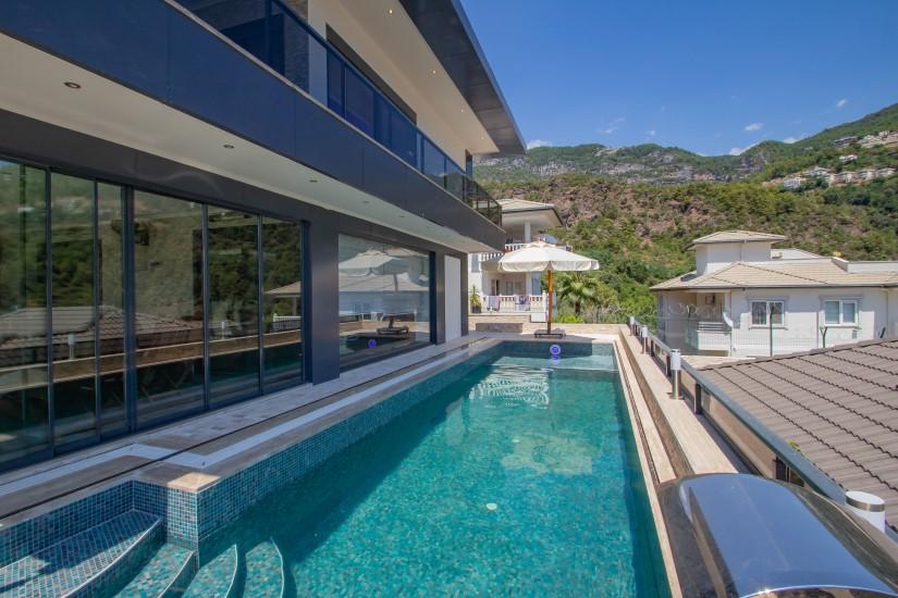 Luxury villa in a prestigious area of Alanya - Фото 3