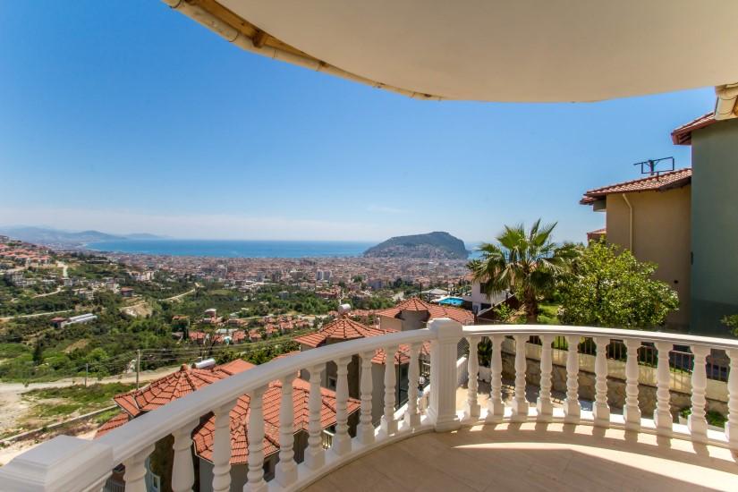 Private villa with superb views in Tepe - Фото 8