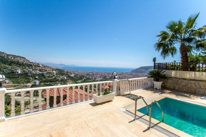 Private villa with superb views in Tepe - Фото 3