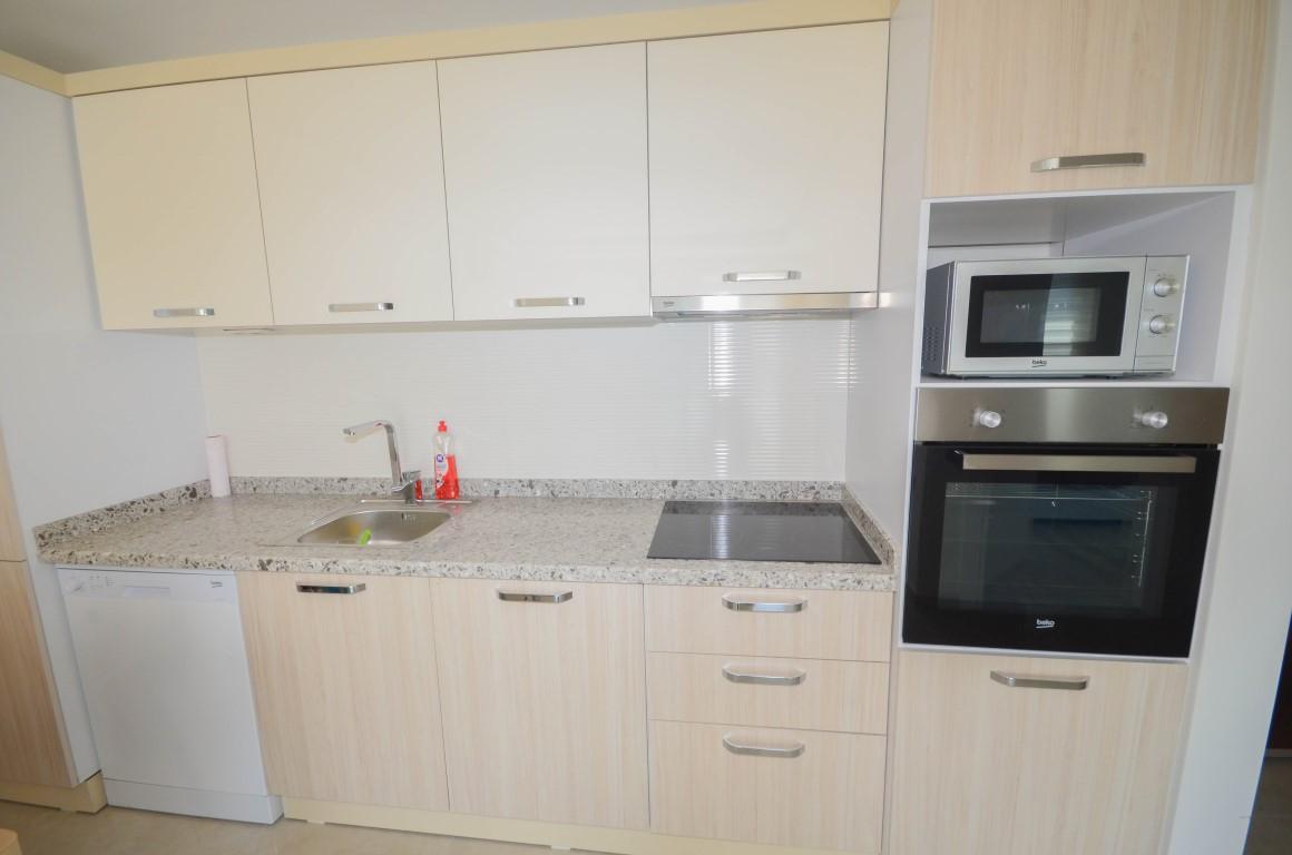 Furnished 1 + 1 apartment in a complex with rich infrastructure in Mahmutlar area - Фото 9