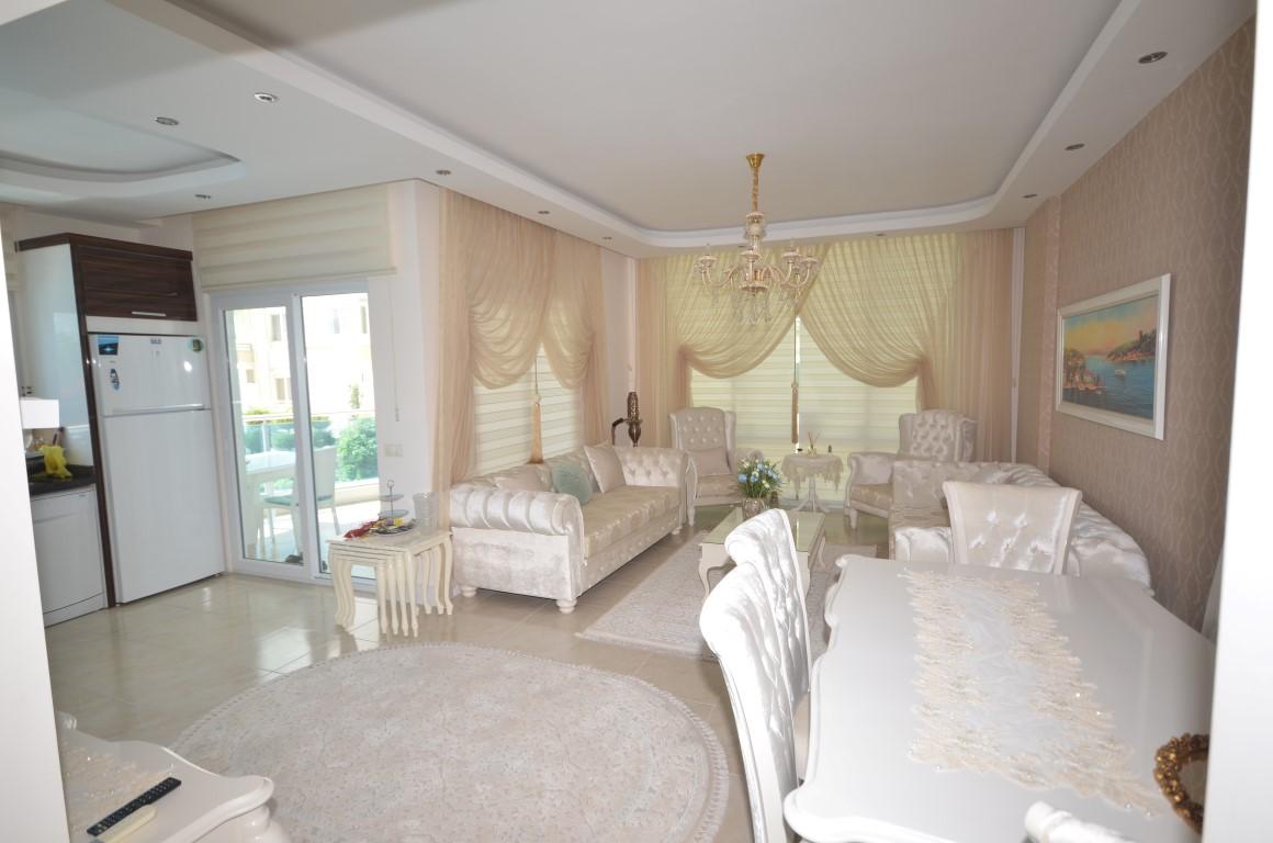 Furnished apartment 2 + 1 with European area of Alanya Mahmutlar - Foto 5