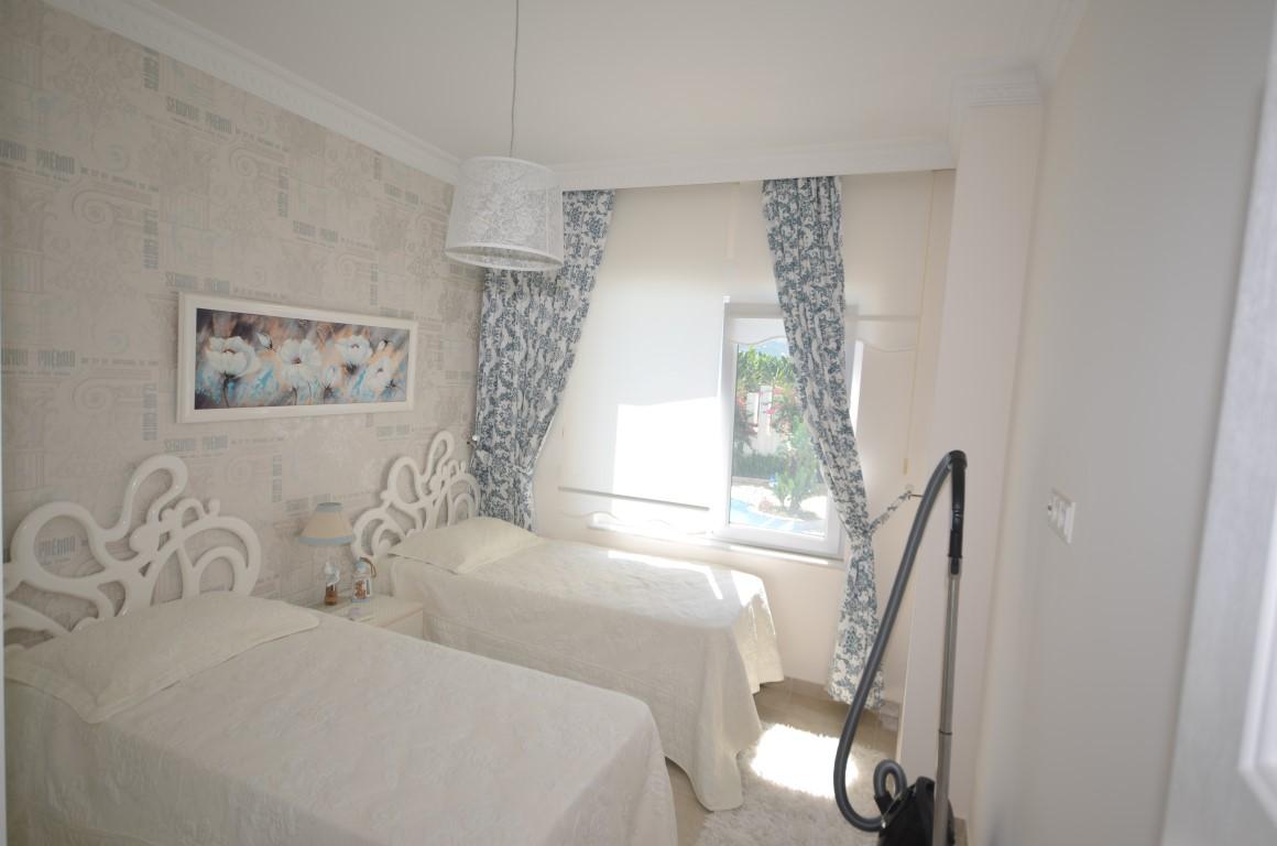 Furnished apartment 2 + 1 with European area of Alanya Mahmutlar - Foto 10