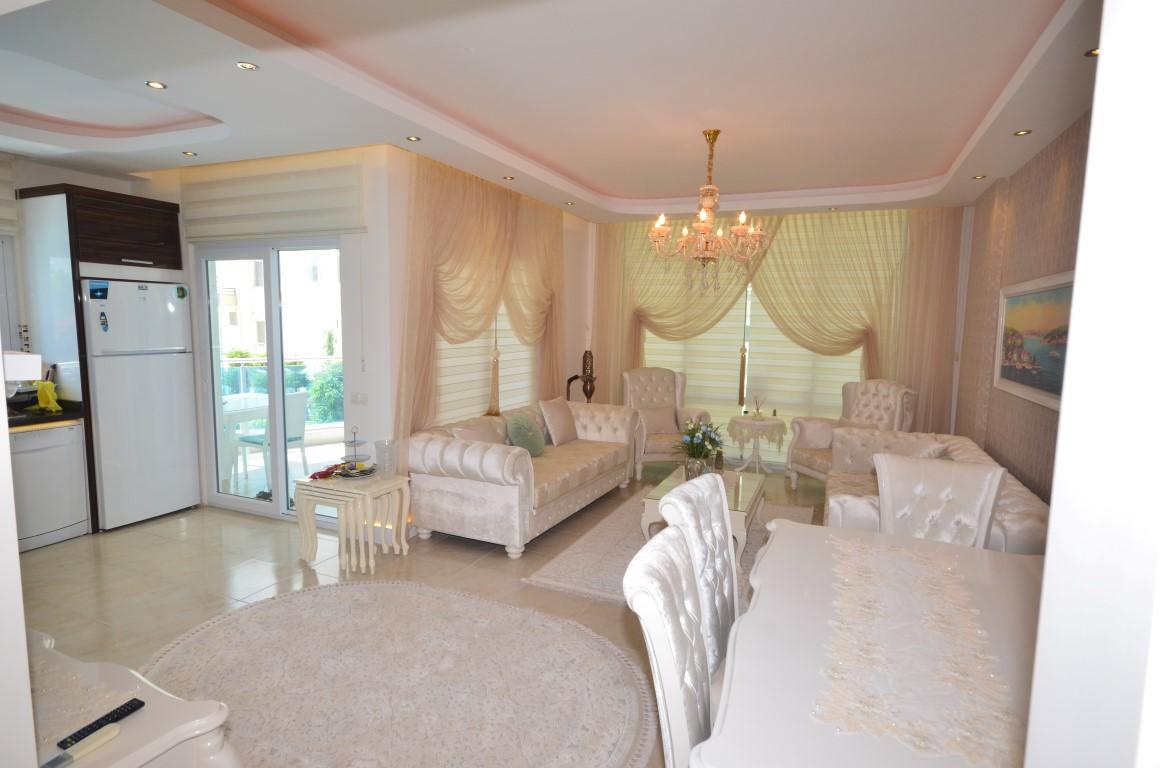 Furnished apartment 2 + 1 with European area of Alanya Mahmutlar - Foto 13
