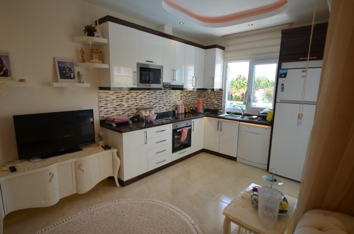 Furnished apartment 2 + 1 with European area of Alanya Mahmutlar - Foto 14