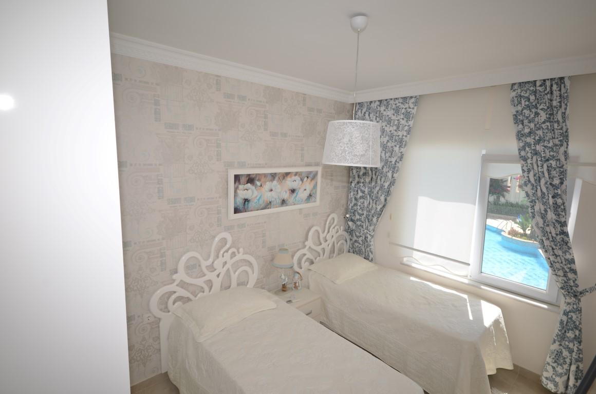 Furnished apartment 2 + 1 with European area of Alanya Mahmutlar - Foto 16