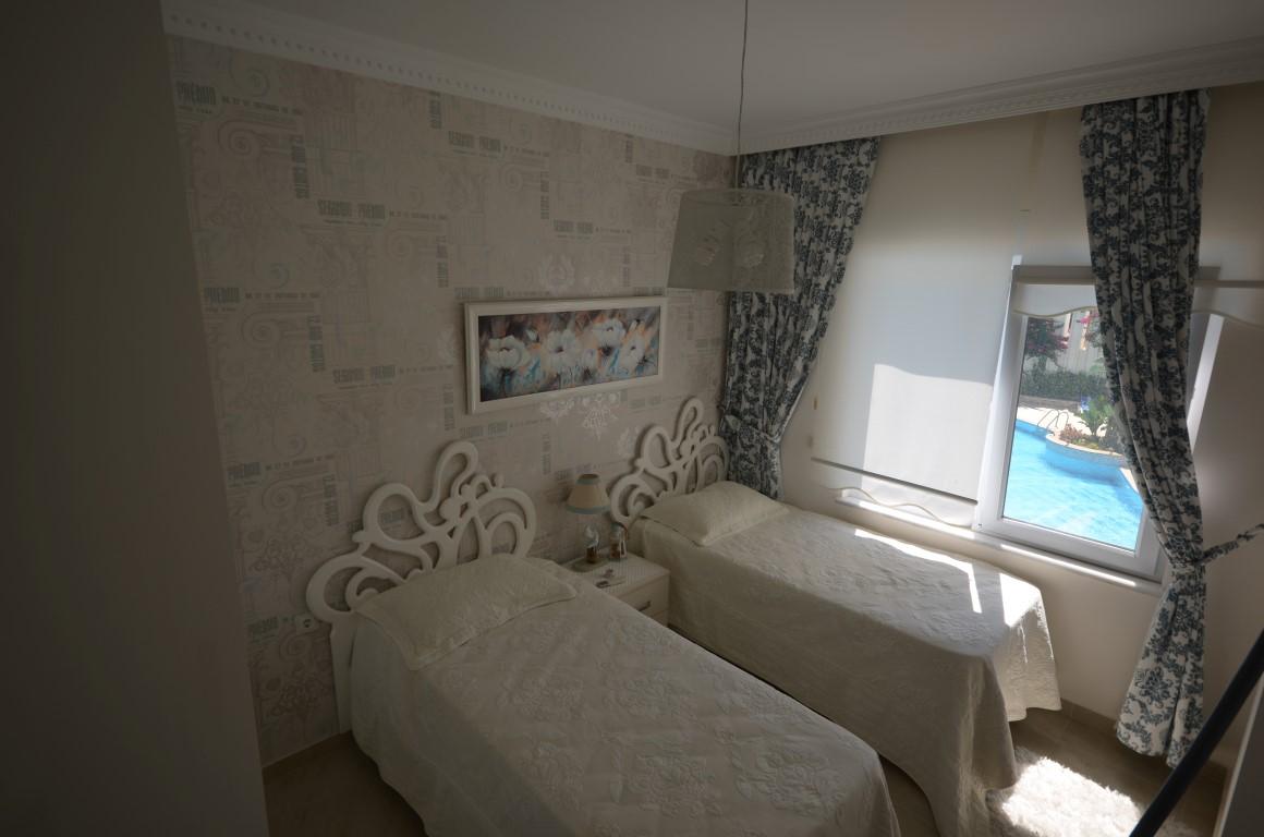 Furnished apartment 2 + 1 with European area of Alanya Mahmutlar - Foto 17