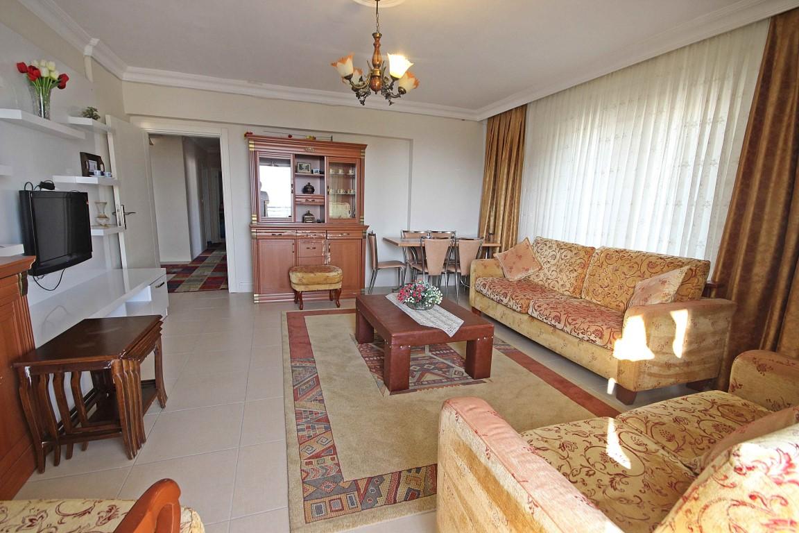 Spacious apartment with a separate kitchen in the center of Alanya - Фото 12