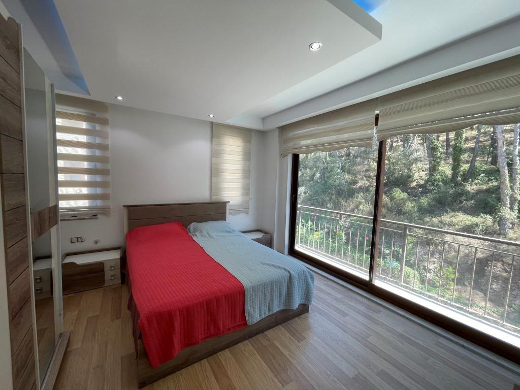 Furnished cozy apartment with sea and pine forest views 2 + 1 in Kargicak - Фото 13