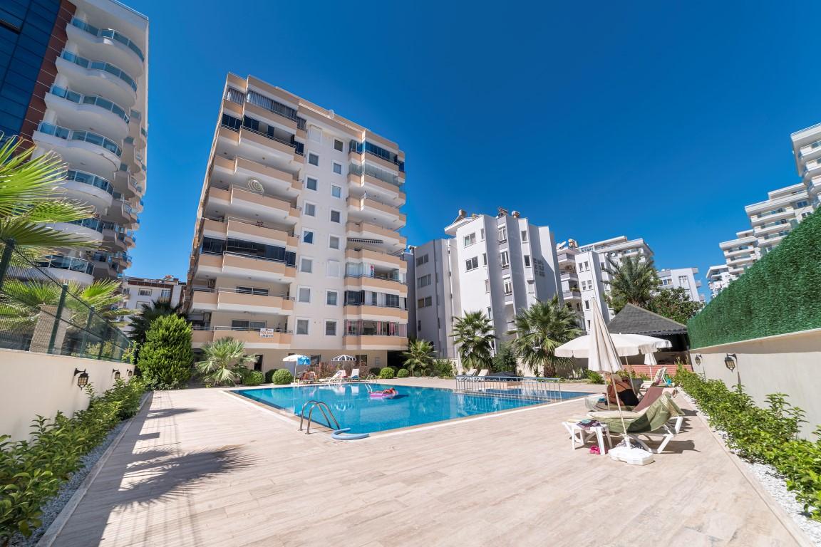 Three-room stylish apartment with a city view in Mahmutlar, Alanya - Фото 14