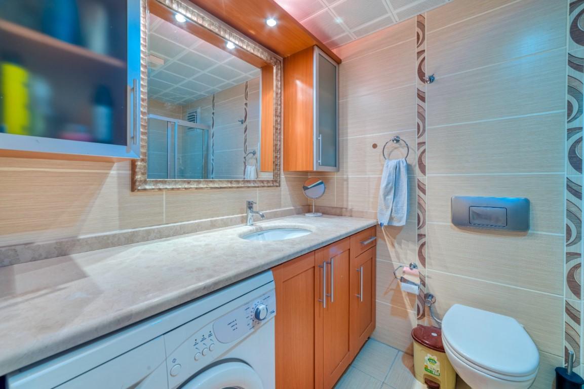 Furnished penthouse 4 + 1 in the European district of Oba, Alanya - Фото 10