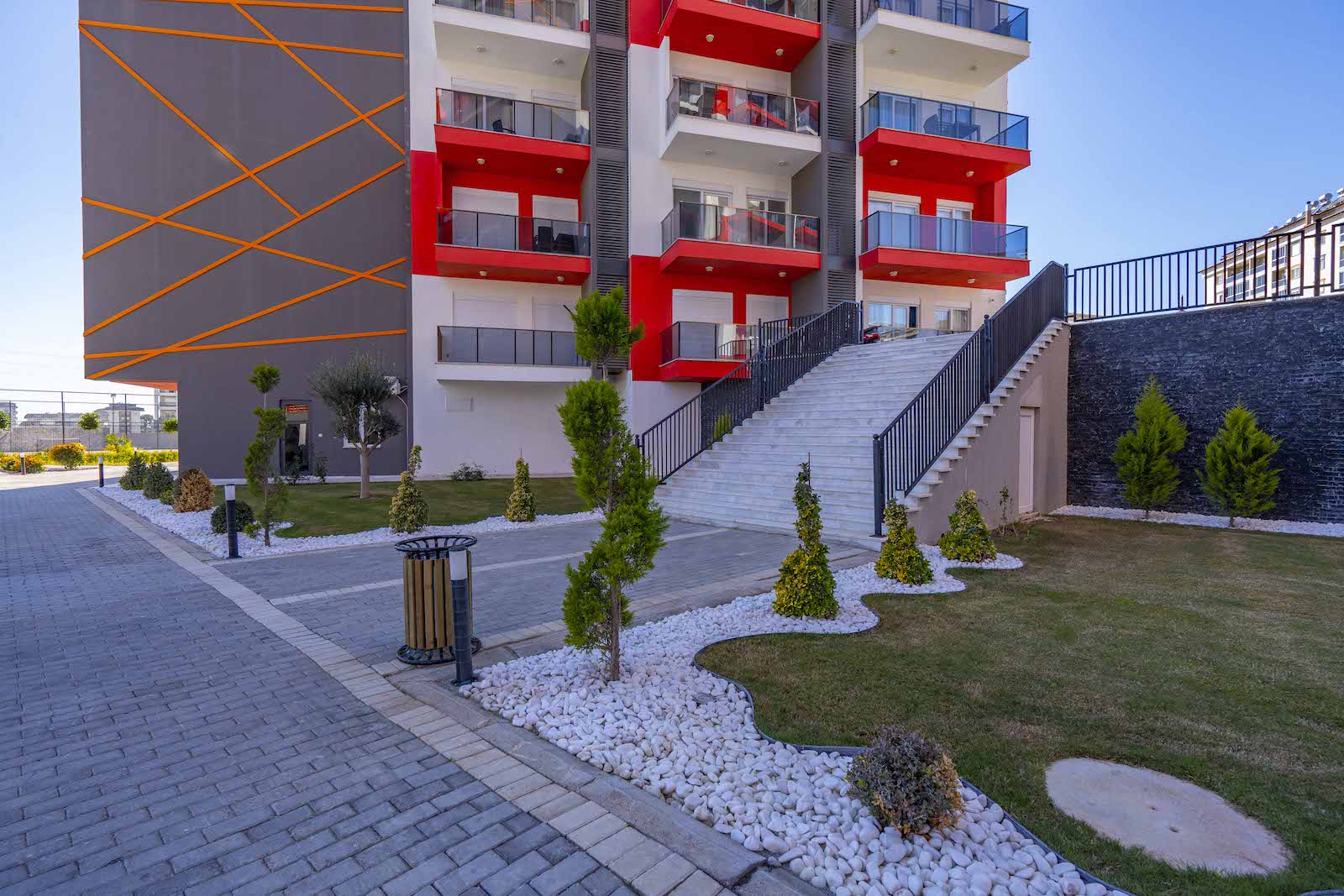 Furnished 1+1 apartments in a new complex in the greenest area of Avsallar, Alanya - Фото 8