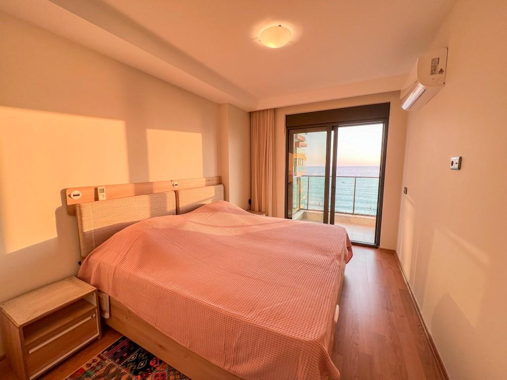 Apartment 2 + 1 in a first coastline of Mahmutlar, Alanya - Фото 15