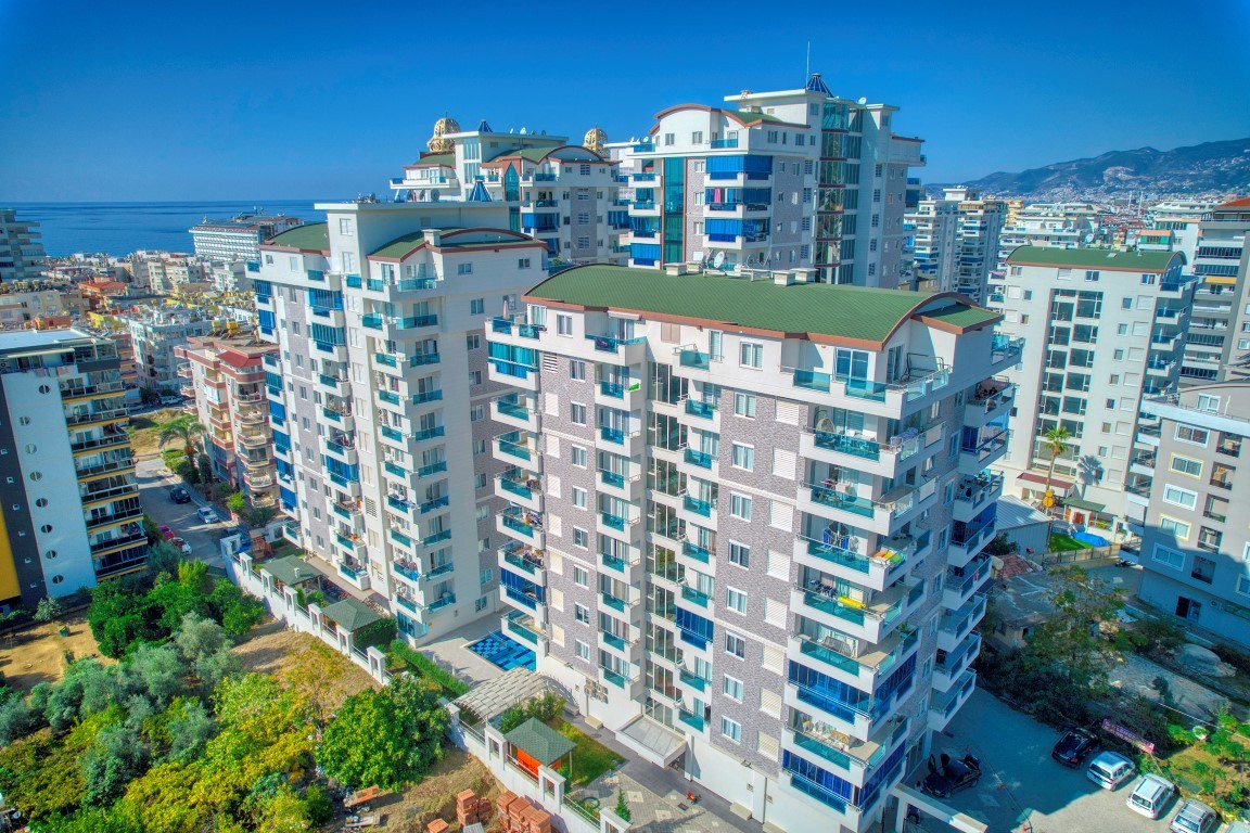 Apartments with glazed terraces, 300 meters from the sea in Mahmutlar - Фото 2