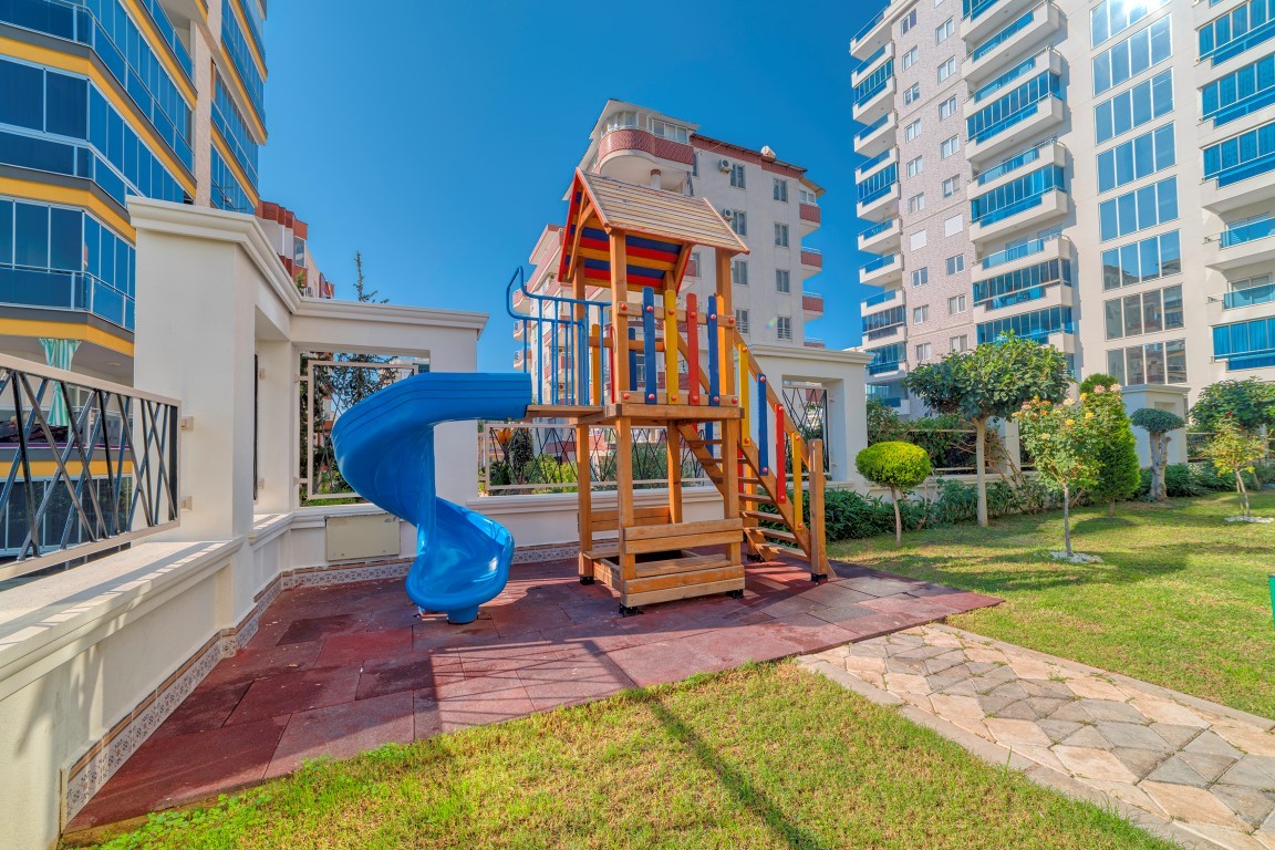 Apartments with glazed terraces, 300 meters from the sea in Mahmutlar - Фото 4