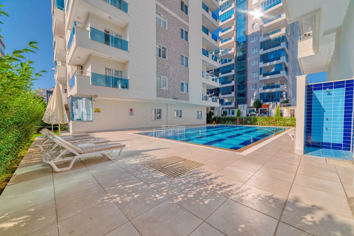 Apartments with glazed terraces, 300 meters from the sea in Mahmutlar - Фото 3