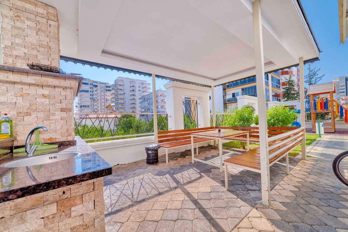 Apartments with glazed terraces, 300 meters from the sea in Mahmutlar - Фото 7