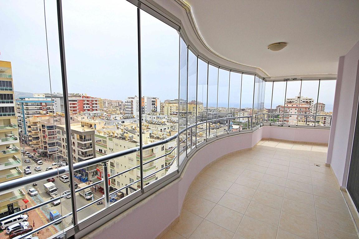 Stylish 125 m2 apartment with glass terraces in the residential complex of Mahmutlar - Фото 10