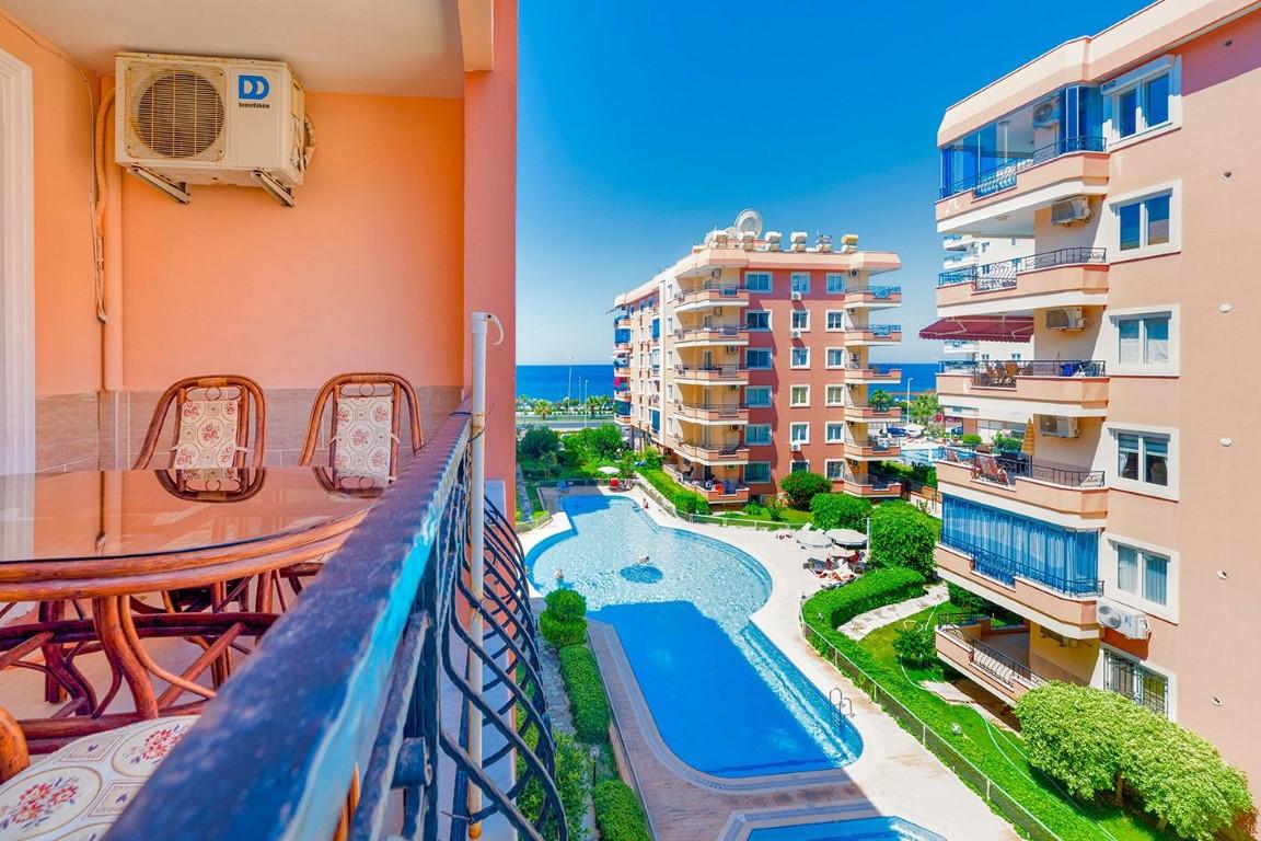 Two-room apartment 100 meters from the beach in Mahmutlar, Alanya - Фото 12