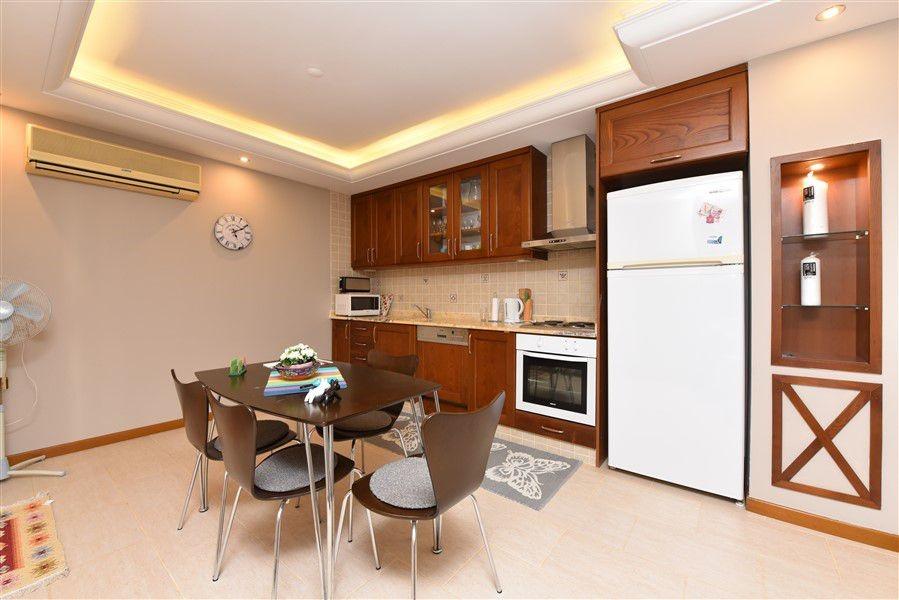 Two-bedroom furnished apartment 50 meters from the beach in Mahmutlar, Alanya - Фото 3