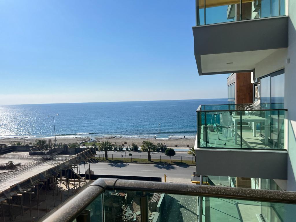 Spacious apartment with sea views on the first coastline in Mahmutlar, Alanya - Фото 7