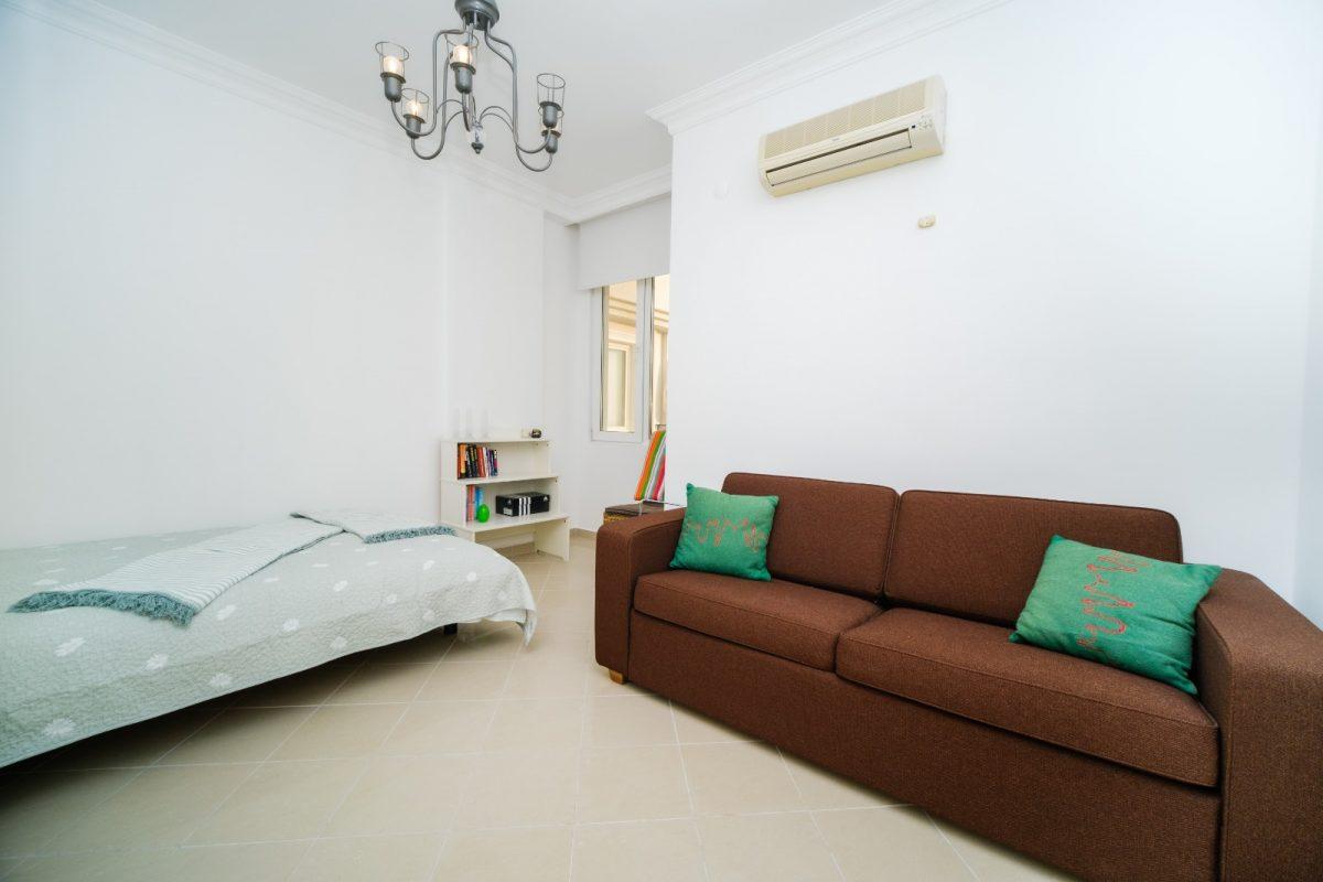 Spacious furnished 2+1 apartment with sea view in Tosmur - Фото 14