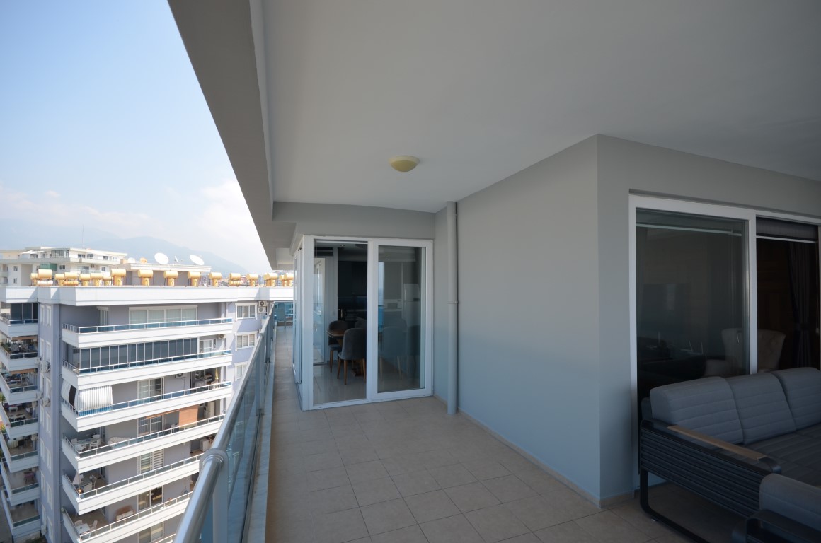 Sea view penthouse in 50 meters from the beach in Tosmur - Фото 34