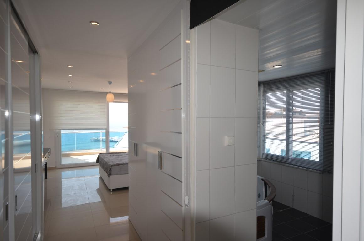 Sea view penthouse in 50 meters from the beach in Tosmur - Фото 25