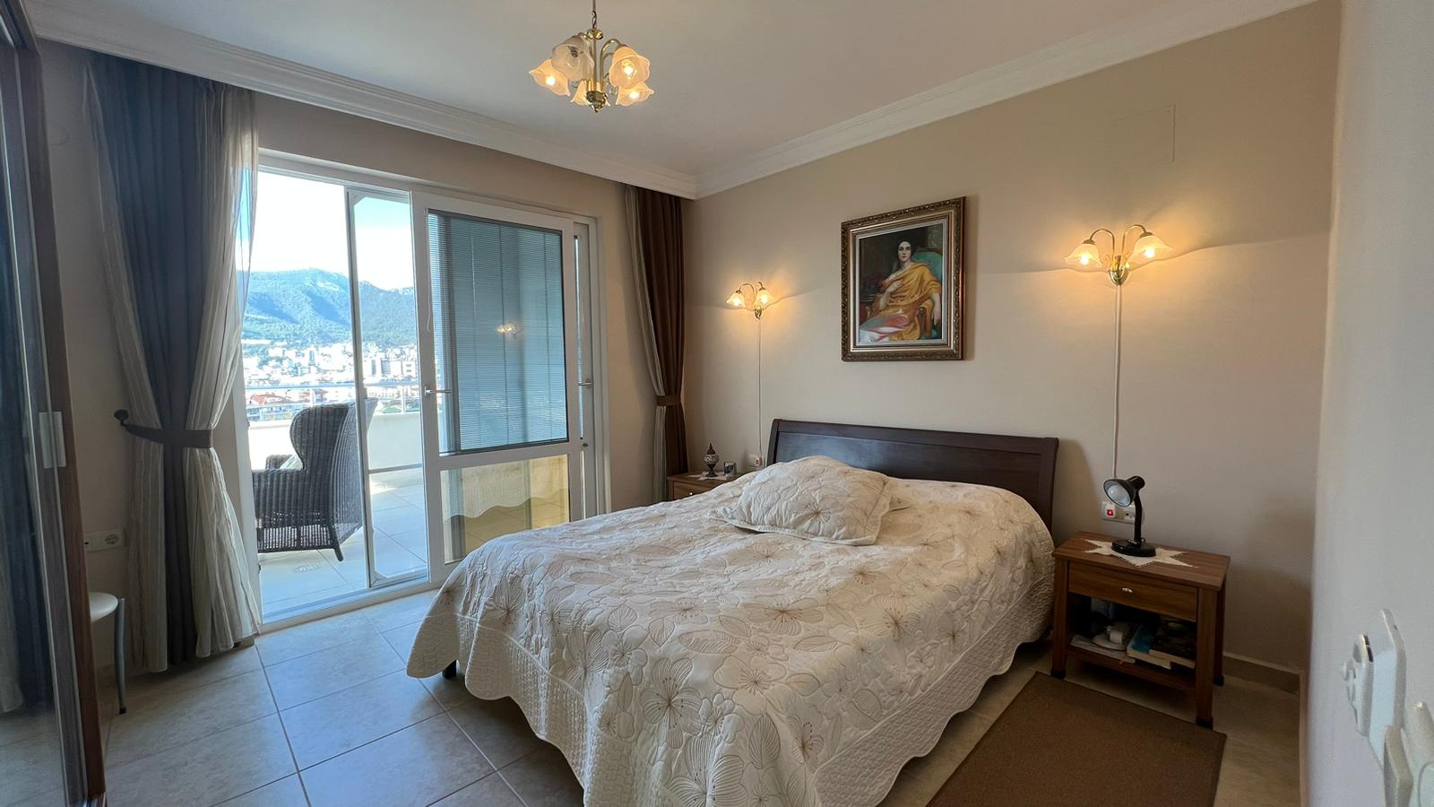 Four-bedroom penthouse in 250 meters from the sea in Tosmur, Alanya - Фото 26