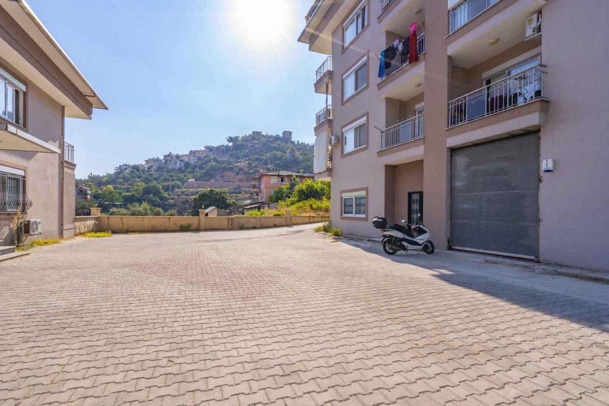 Stylish apartment with glazed terraces and sea view in the center of Alanya - Фото 4