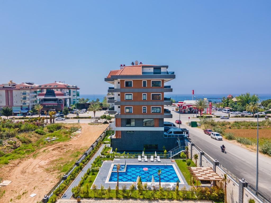 Furnished apartment only 100 meters from the sea in the area of Kestel - Фото 2