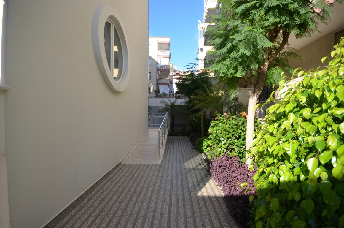 Two-room 60 m2 apartment in the center of Alanya - Фото 2