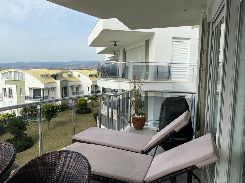 Two bedroom apartment with stunning sea views - Фото 20