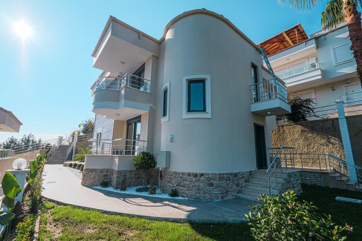 4+1 villa with own swimming pool in Alanya, Tepe district - Фото 4