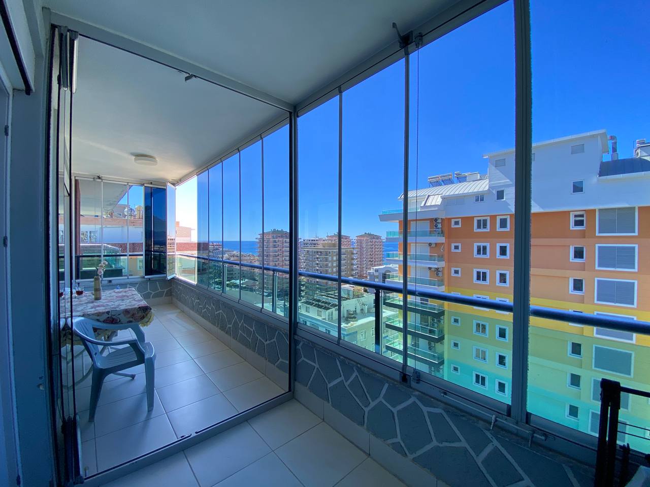 Spacious apartment with glass balcony in Mahmutlar district - Фото 29