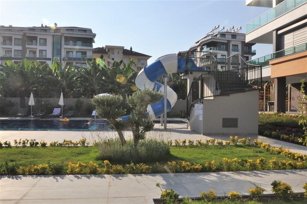 Two bedroom apartment on the first coastline with panoramic sea views - Фото 32