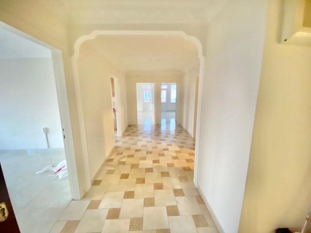 Spacious apartment with an area of 160 m2 in the center of Alanya - Фото 3