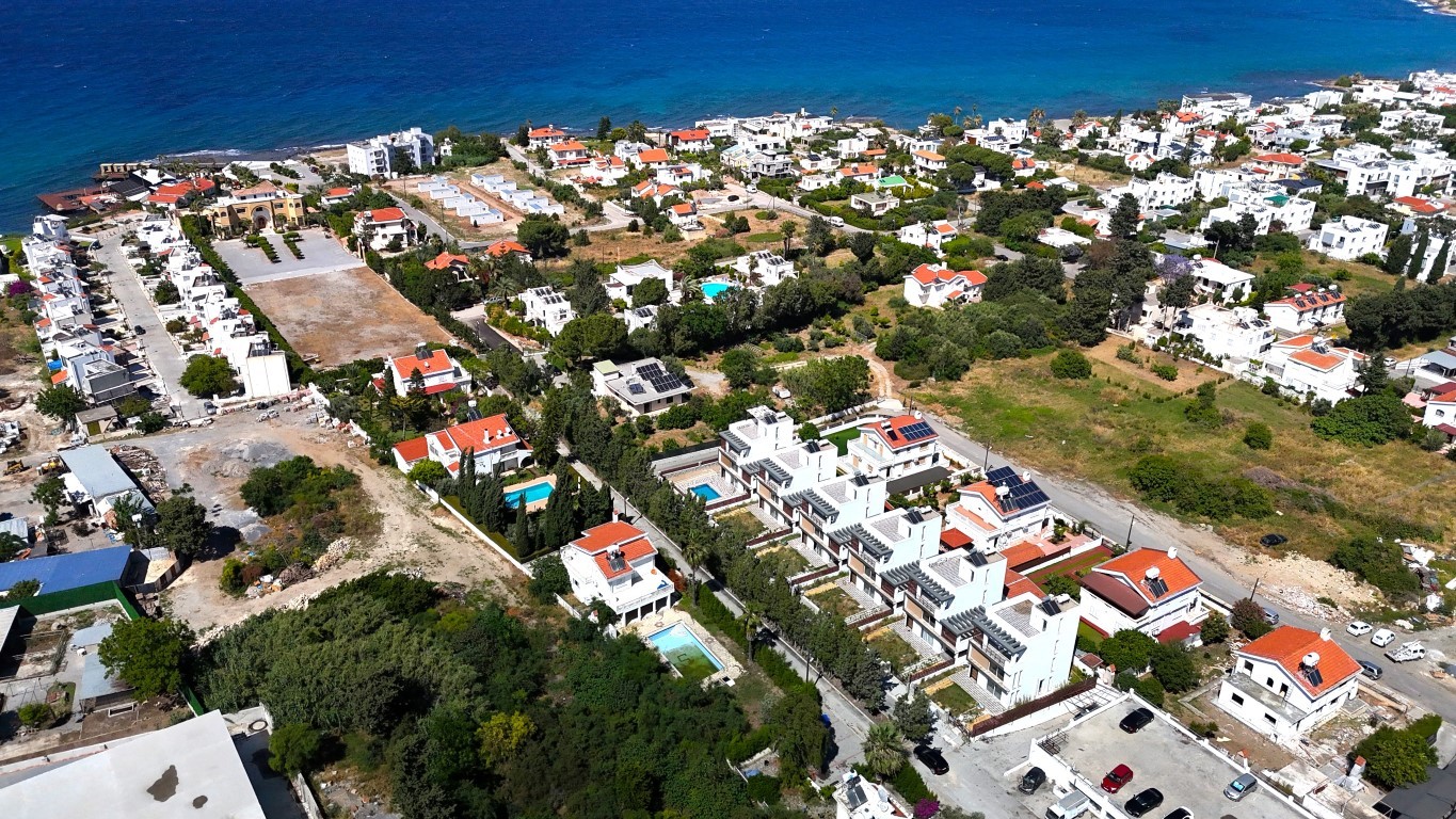 Project villas located in Northern Cyprus, 350 m2 from the sea - Фото 2