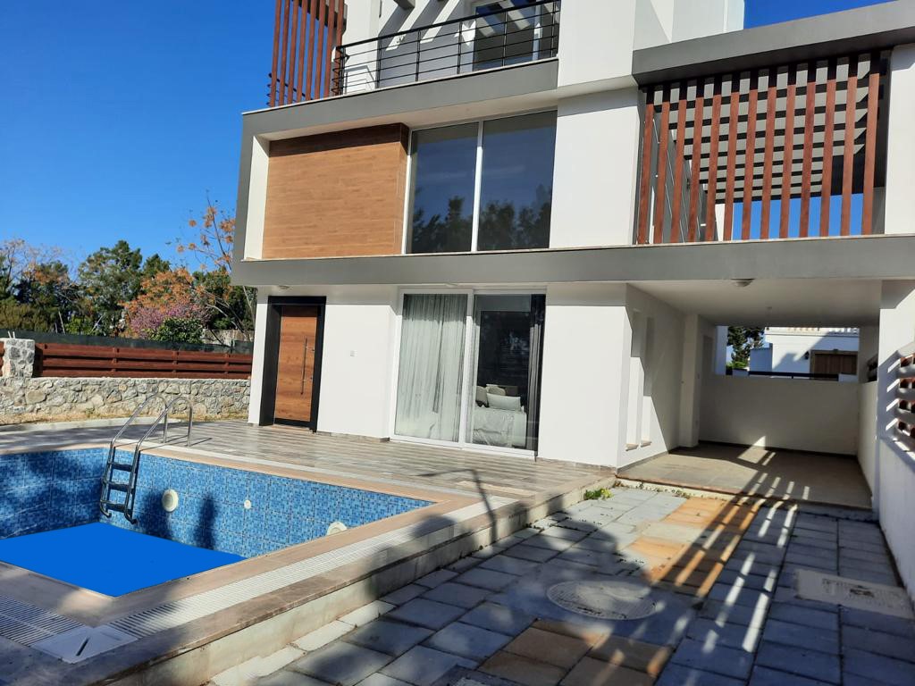 Project villas located in Northern Cyprus, 350 m2 from the sea - Фото 5