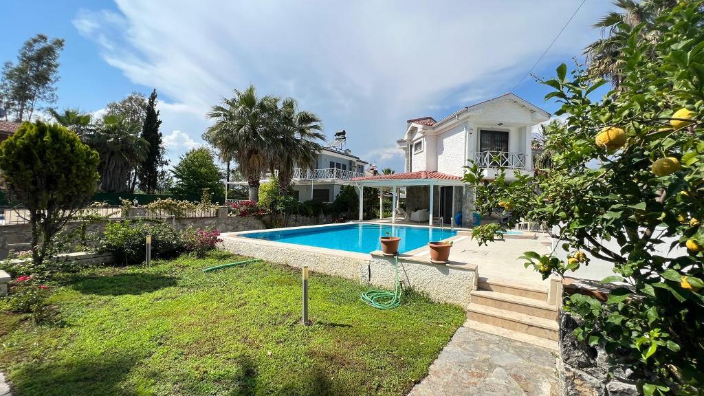 Villa 4+1 in Fethiye with private pool - Фото 2