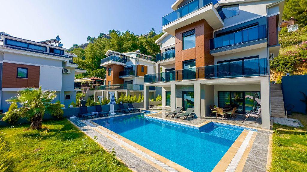 Private villa with swimming pool, with sea view in Fethiye - Фото 3