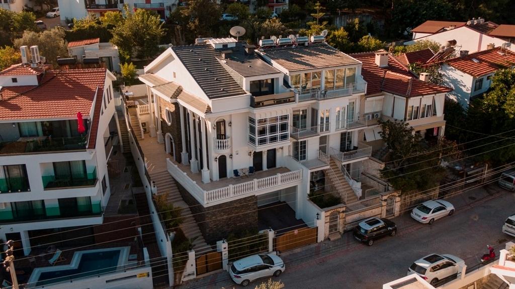 Private Villa 390 m2 with sea view in Fethiye - Фото 2