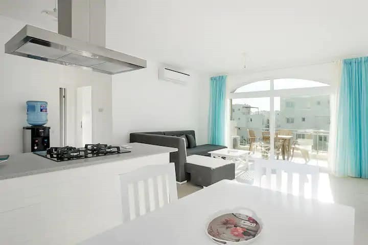 Two bedroom apartment by the sea in Northern Cyprus, Gyuzelyurt district - Фото 8