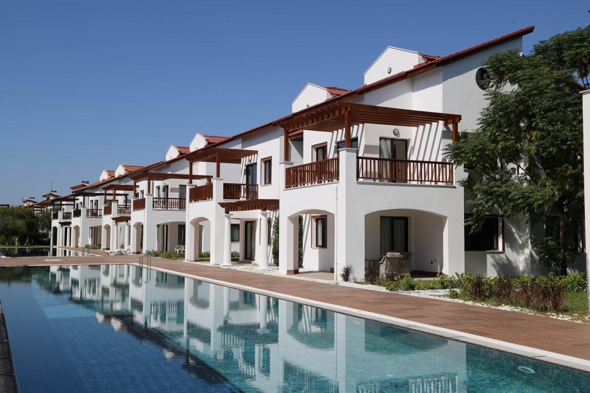 New complex of villas and apartments with diverse infrastructure in the city of Belek - Фото 9