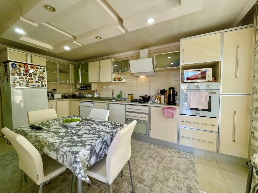 Four bedroom apartment in the center of Alanya - Фото 21